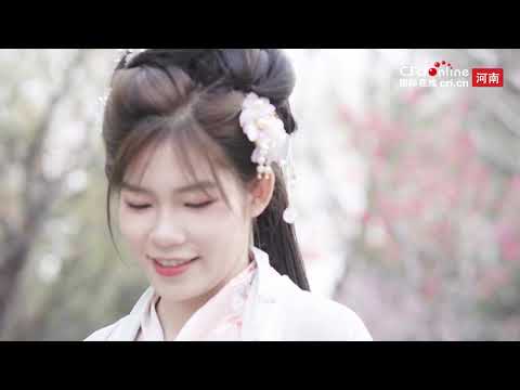 [When foreign youth meet Chinese poetry] Mu Yiyao: Qingming culture has a long history in Kaifeng.