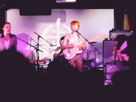 JJ ROX (Previously JJ Rosa) at Fender's 60th Anniversary, Borderline - 'Sunshine'