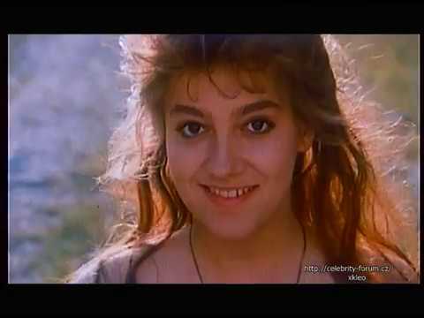 Mlada Dara Rolinc nahoře bez