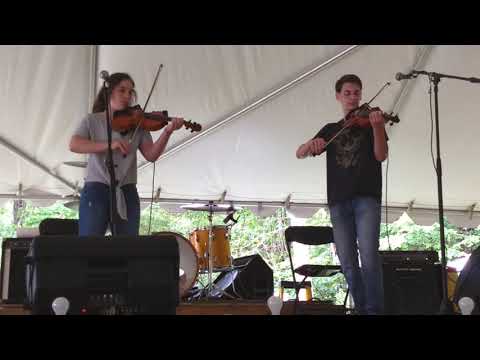 Jig Francais - Beau and Madeleine Le Grand Hoorah 2019