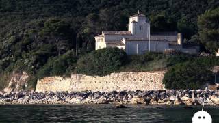 preview picture of video 'Spiaggia di Portonovo, Ancona - Riviera del Conero TV'