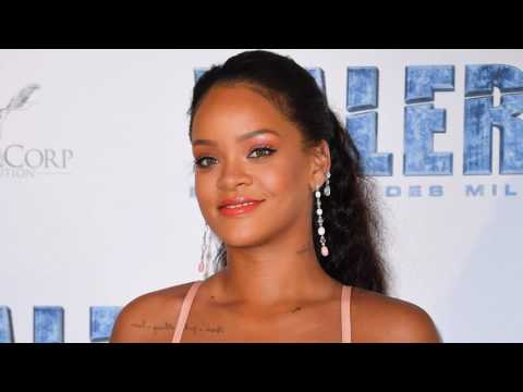 FyMex vs. Rihanna - Where Have You Been vs. Essence