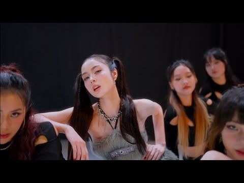 MELISSA MINH - 'UNBRKBL' M/V