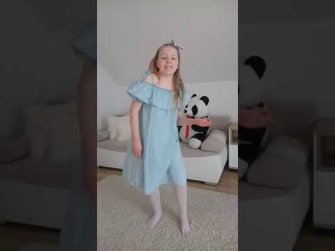 Internetowy konkurs wokalny "Domowe piosenki": Julia Burak "W rytmie deszczu"