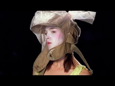 Christian Dior Spring/Summer 2002 - FULL SHOW