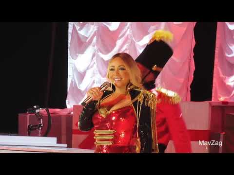 Mariah Carey - All I Want For Christmas Is You - live - Berlin 2018