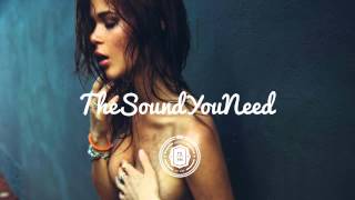 Chet Faker - I&#39;m Into You (# Hashtag Remix)