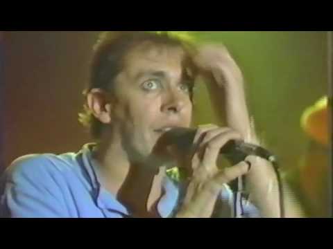 "PEOPLE IN LOVE"  T. Roth & Another Pretty Face