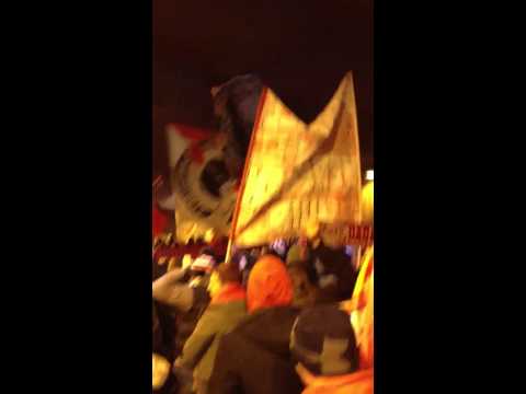 Köln Fans singen "In unserem Veedel' bei der Fan-Demo 08.12