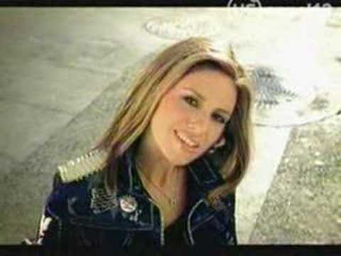 download lagu mp3 mp4 Derrepente, download lagu Derrepente gratis, unduh video klip Derrepente