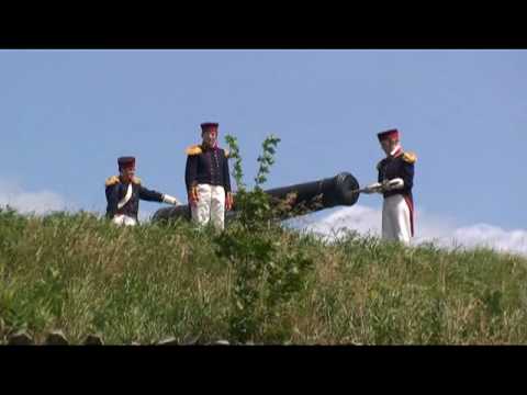 Fort Wellington 24 pound cannon firing