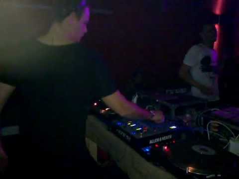 Giuseppe Cennamo @ Disturbato 1.2.13 - Galleria19 - Napoli (part 2)