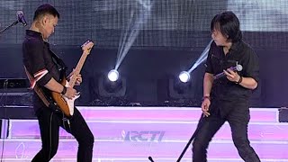 Download lagu Dewa Feat. Ari Lasso 'Restoe Boemi' - Simfoni Untuk Bangsa mp3