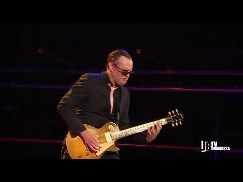 Joe Bonamassa Live at Red Rocks 2017 - How Deep the River Runs
