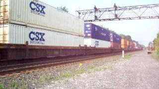 preview picture of video 'CSX 688 at Centerport, NY with detector'