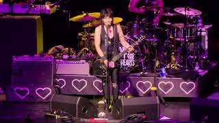 JOAN JETT...EVERYDAY PEOPLE...LIVE...PARAMONTN,LI...9/28/21