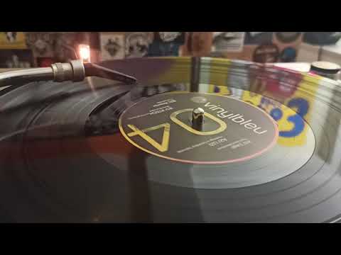 UZI - Message à Caractère Teknoïde (vinylbleu 04)