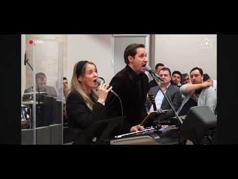 Ionuț și Corina Gontaru (Maranata, Oradea): Mai mult ca orice Dumnezeu iubește omul!