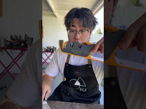 Obsidian scalpel vs kitchen knife #fyp #knife #knifesharpening #ray #knifesharpener #rui #knives