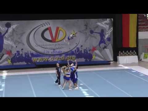 DCxM 2017 1.Platz No Gravity - Senior Coed Groupstunt