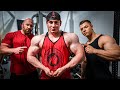 Bekomme die heftigsten Schultern im Gym!