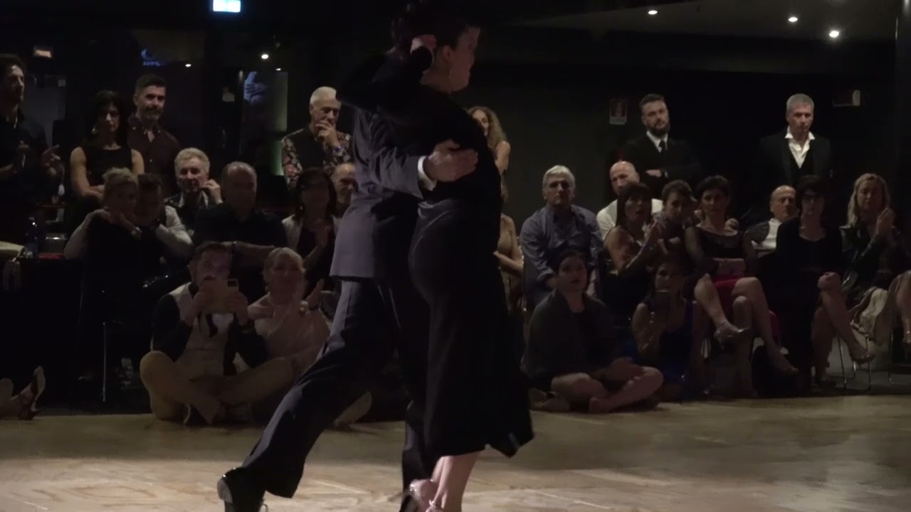 Vanesa Villalba y Matteo Antonietti  - 11° Bari Tango Congress -  04.11.2023  3.3