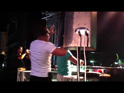 WISE D. & KOBE playing Jump Around @ XXVI Dani Piva Zrenjanin