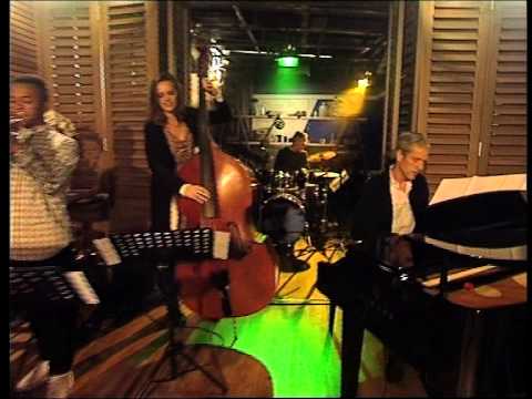 Gavin Minter Septet perform "The Lady is a Tramp"