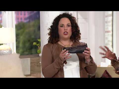 Earth Origins Leather Bungee Lace Slip-ons - London on QVC