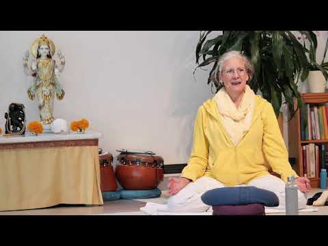 YOGA "Umkehrstellungen" mit Premala - Yoga Vidya Mittelstufe Live - 16:15 Uhr 13.09.2021