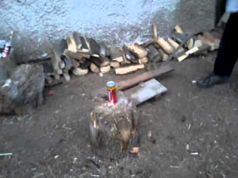 blbci v akici-skiera.vs.plechovka