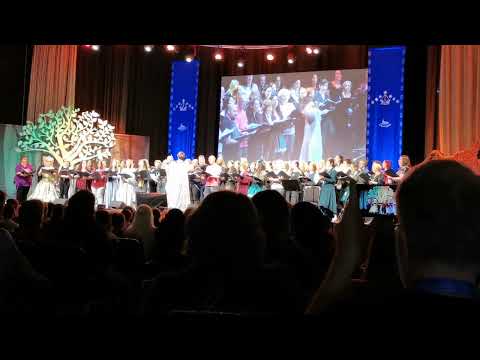 Magic Con 5 Closing Ceremony Ring Choir (1)