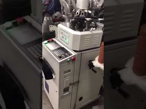 Computerized circular jacquard knitting machine