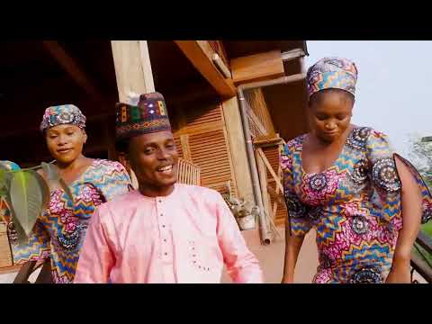 HALILOU DJEREM _HADJA AICHA SARAWNIA BEKA