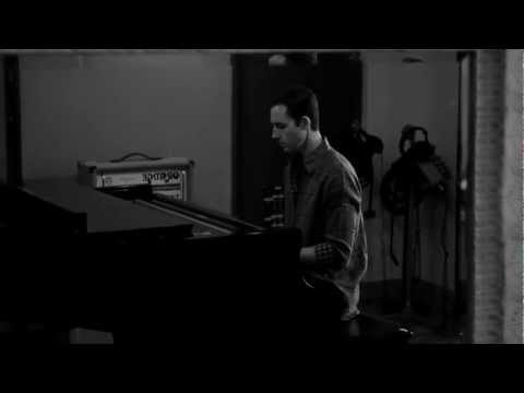 Rihanna Stay (Collin McLoughlin Cover)