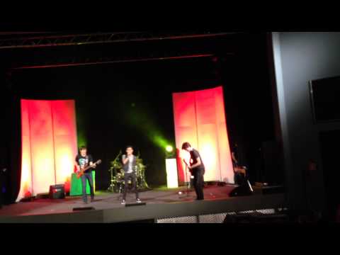 Don't Stop [5 Seconds Of Summer cover] - 2 Minutes To Madness