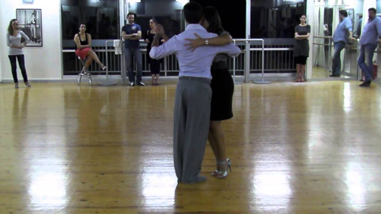 Sebastián Achaval y Roxana Suarez Clase de tango salon I