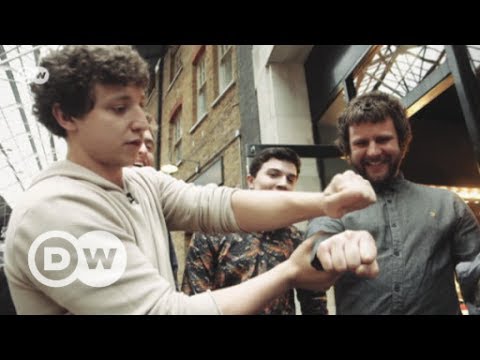 Der Straßen-Zauberer Julius Dein | DW Deutsch