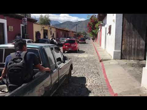 Прогулка по Древним Улицам Антигуа , Гватемала. 16 января 2020 г