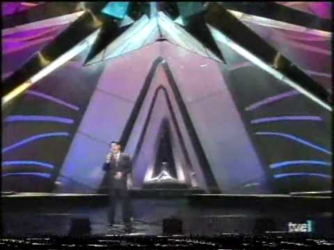 OTI 93 El Salvador - Ella -  Roberto Salamanca