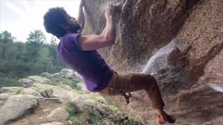 Video thumbnail of Calígula, 7C+ (sit). La Pedriza