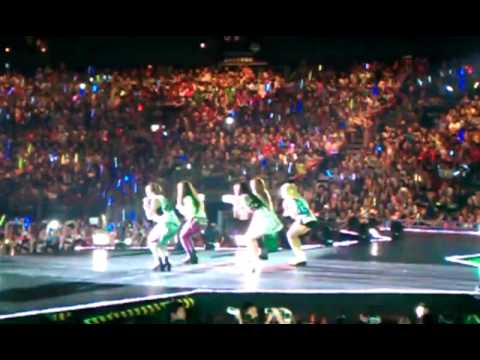 120623K pop music bank in HK  fx Electric Shock