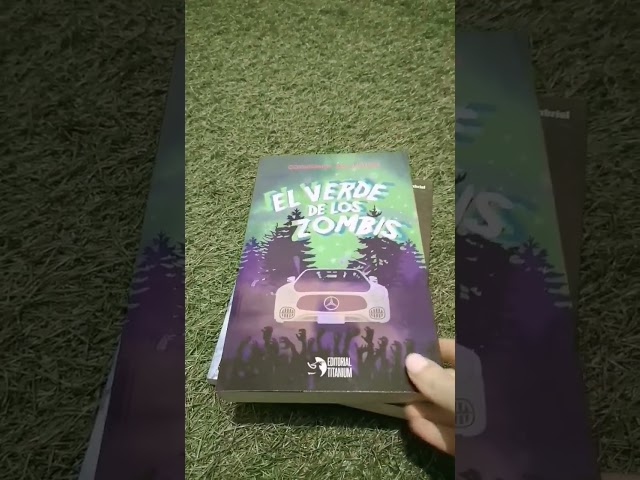 Vídeo relacionado con Crónicas zombi: Tierra de muertos