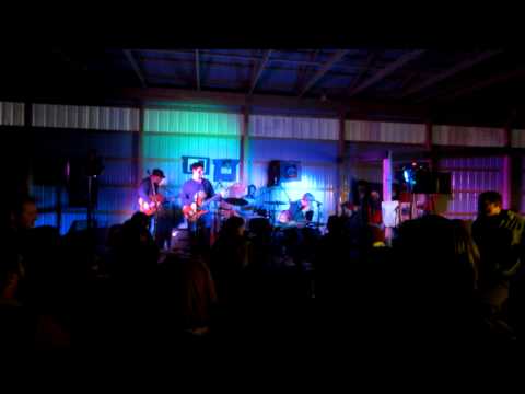 Giant Panda Guerilla Dub Squad - Purple Pig Barn Jam - Live