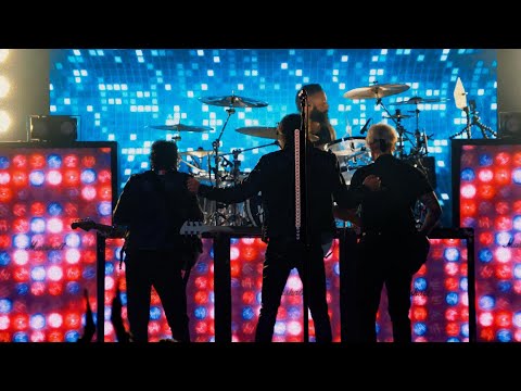 Video thumbnail for LIFE OF THE PARTY INTRO (LIVE FROM THE MGM MUSIC HALL AT FENWAY PARK)