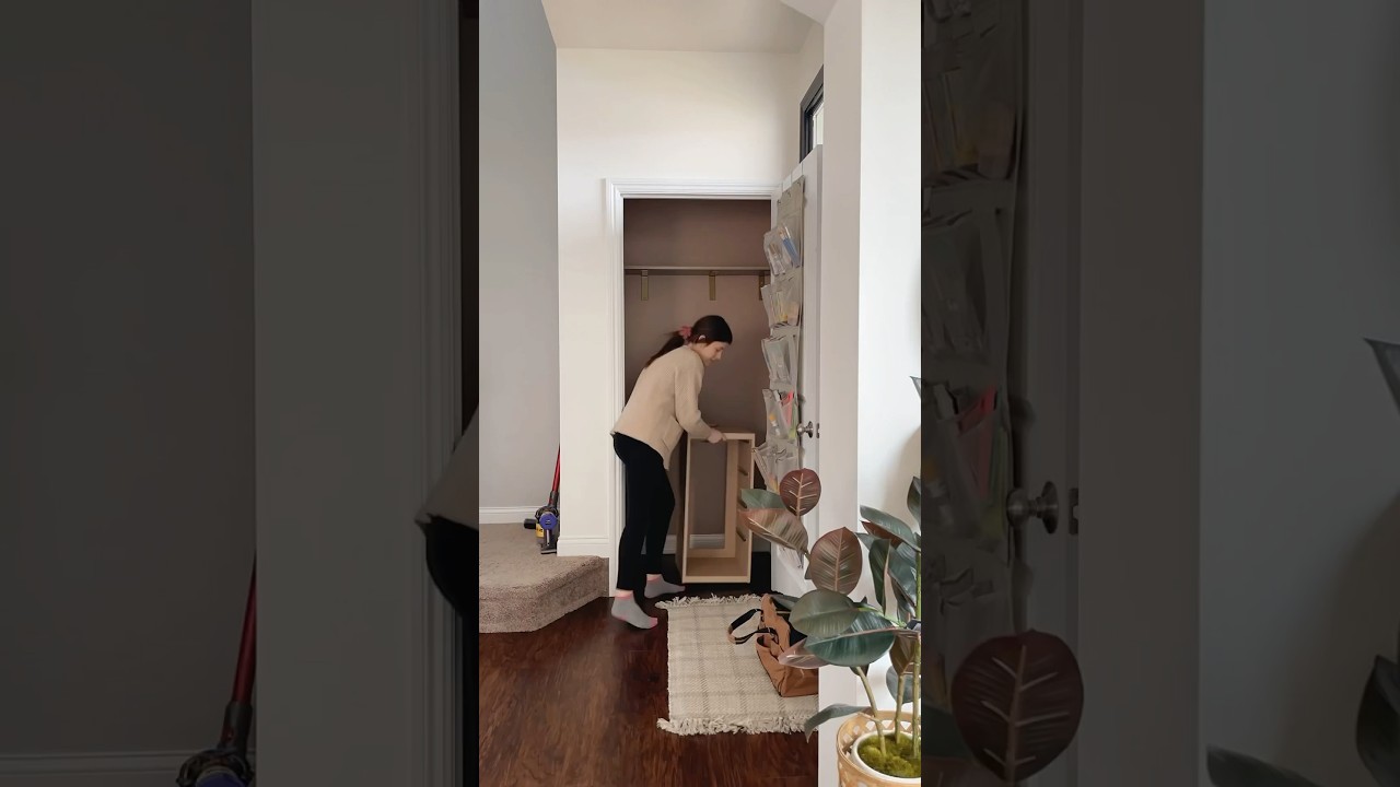 Kids closet makeover! Organized toys and craft supplies 🖍️ #organizing #organizationideas