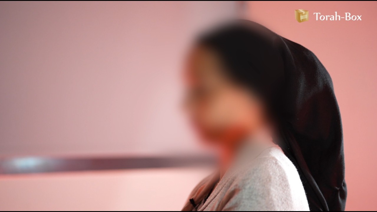 "JE N’EXISTE PLUS, JUSTE JE SURVIS" - Rivka, victime de violences conjugales