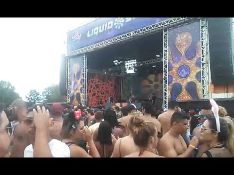 Loud liquid sky recife