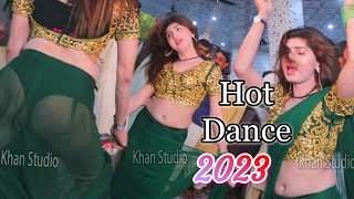 Luti Puti Gayi  Khan Studio  New Hot Mujra Dance 2