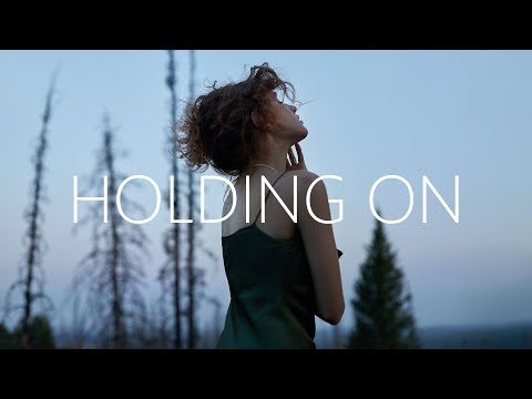 Ryos & Diegx - Holding On (Lyrics) feat. Britt Lari